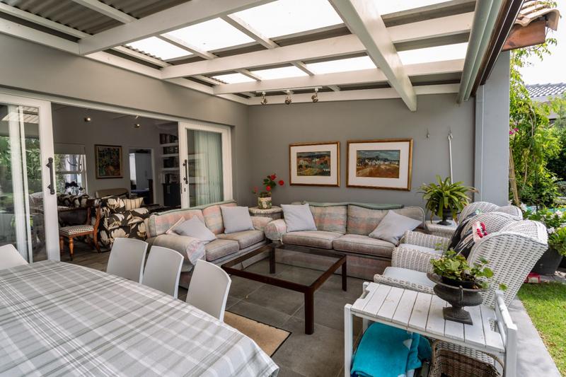 To Let 3 Bedroom Property for Rent in Whale Rock Gardens Western Cape